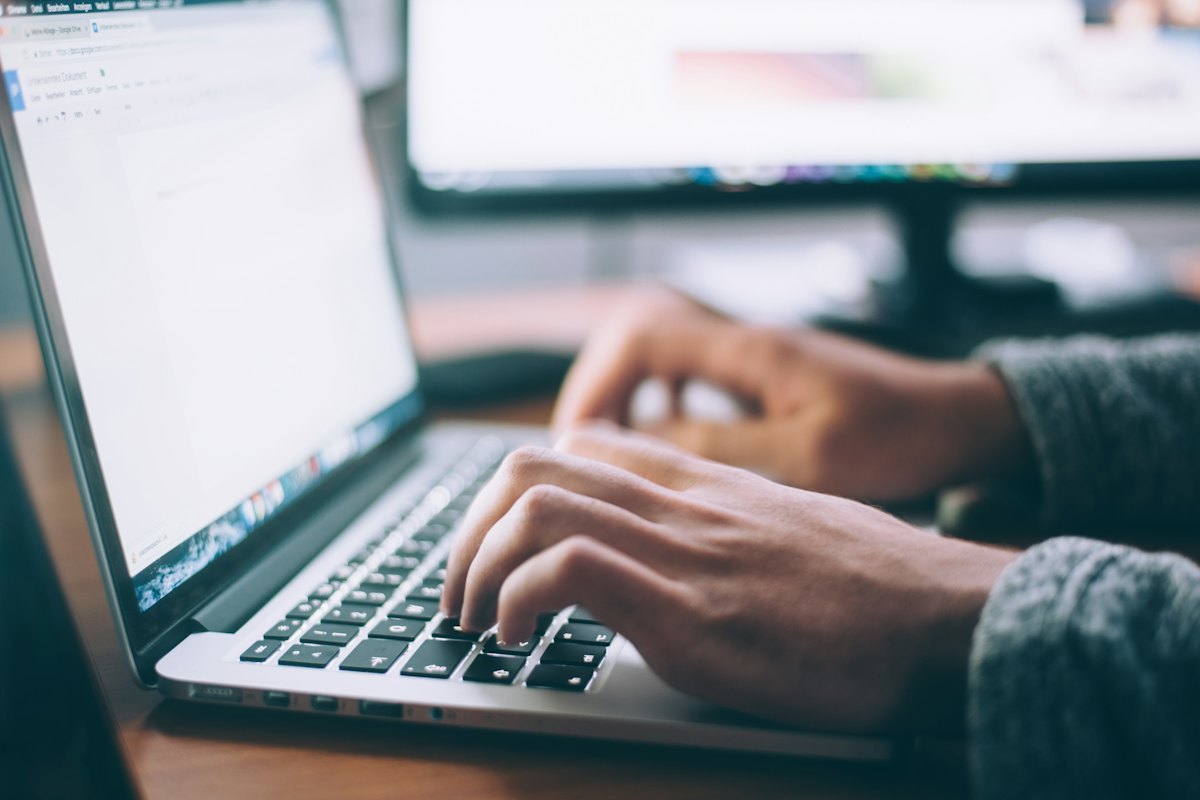 Sending bulk SMS campaigns from a laptop